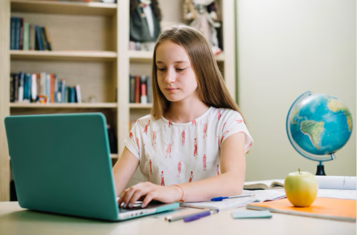 Computador para estudiante de secundaria