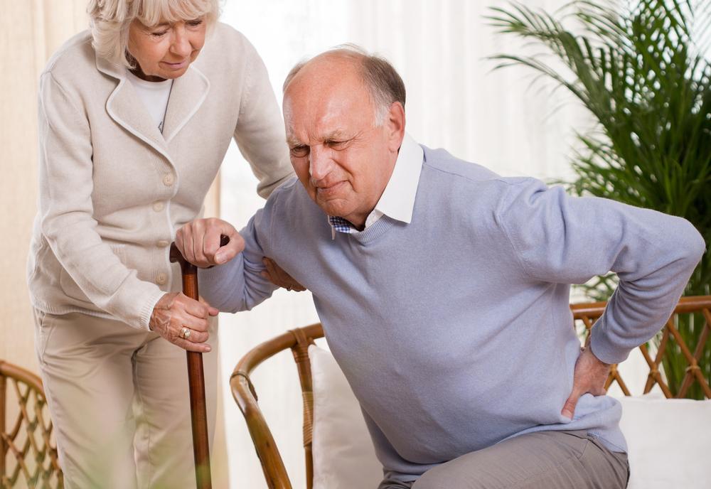 Tratamiento de osteoporosis para persona de edad